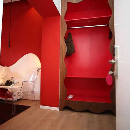 호텔 Neranxi Boutique Hotel - Ish Divina 4*