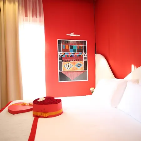 Neranxi Boutique Hotel - Ish Divina 4* 티라나