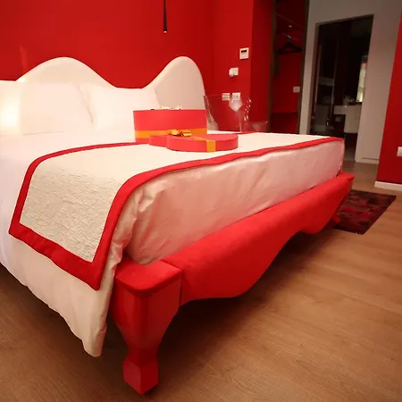 호텔 Neranxi Boutique Hotel - Ish Divina 4*