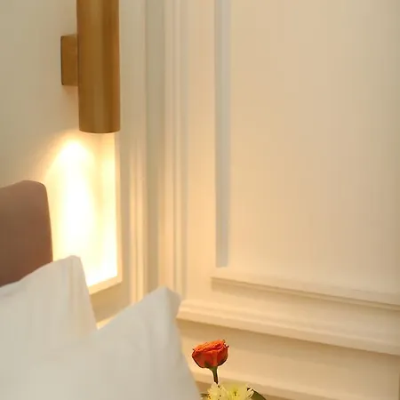 호텔 Neranxi Boutique Hotel - Ish Divina 4*