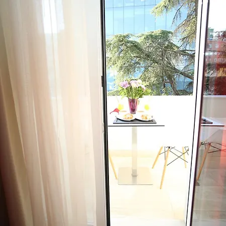 Neranxi Boutique Hotel - Ish Divina 4* 티라나