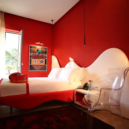 Neranxi Boutique Hotel - Ish Divina 4* 티라나