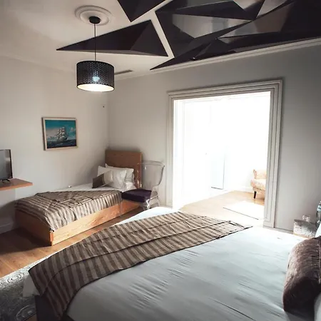 Neranxi Boutique Hotel - Ish Divina 호텔 티라나