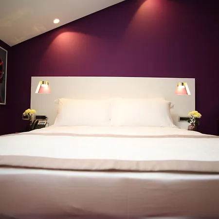 Neranxi Boutique Hotel - Ish Divina 4* Tirana