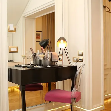 Neranxi Boutique Hotel - Ish Divina Hotel